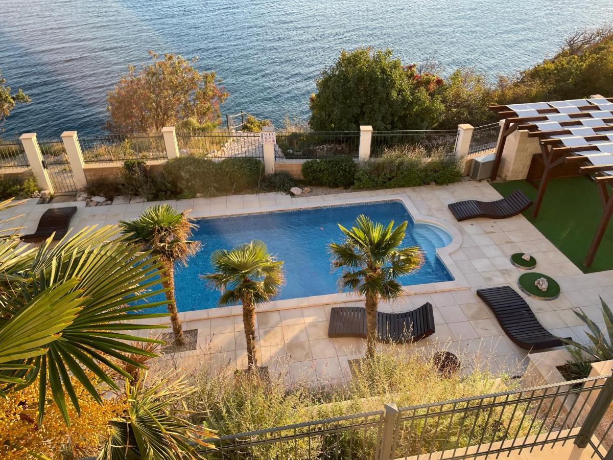 Povile Suites Dış mekan fotoğraf